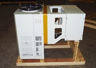 Lado comercial das unidades do congelador de Monoblock da sala fria na instalação encaixada